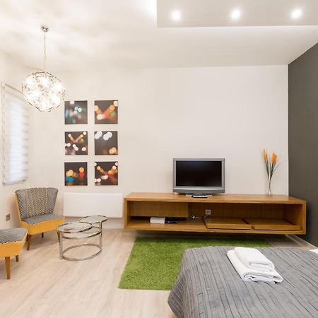 Retro Budapest Dream Suite Near The Danube Екстер'єр фото