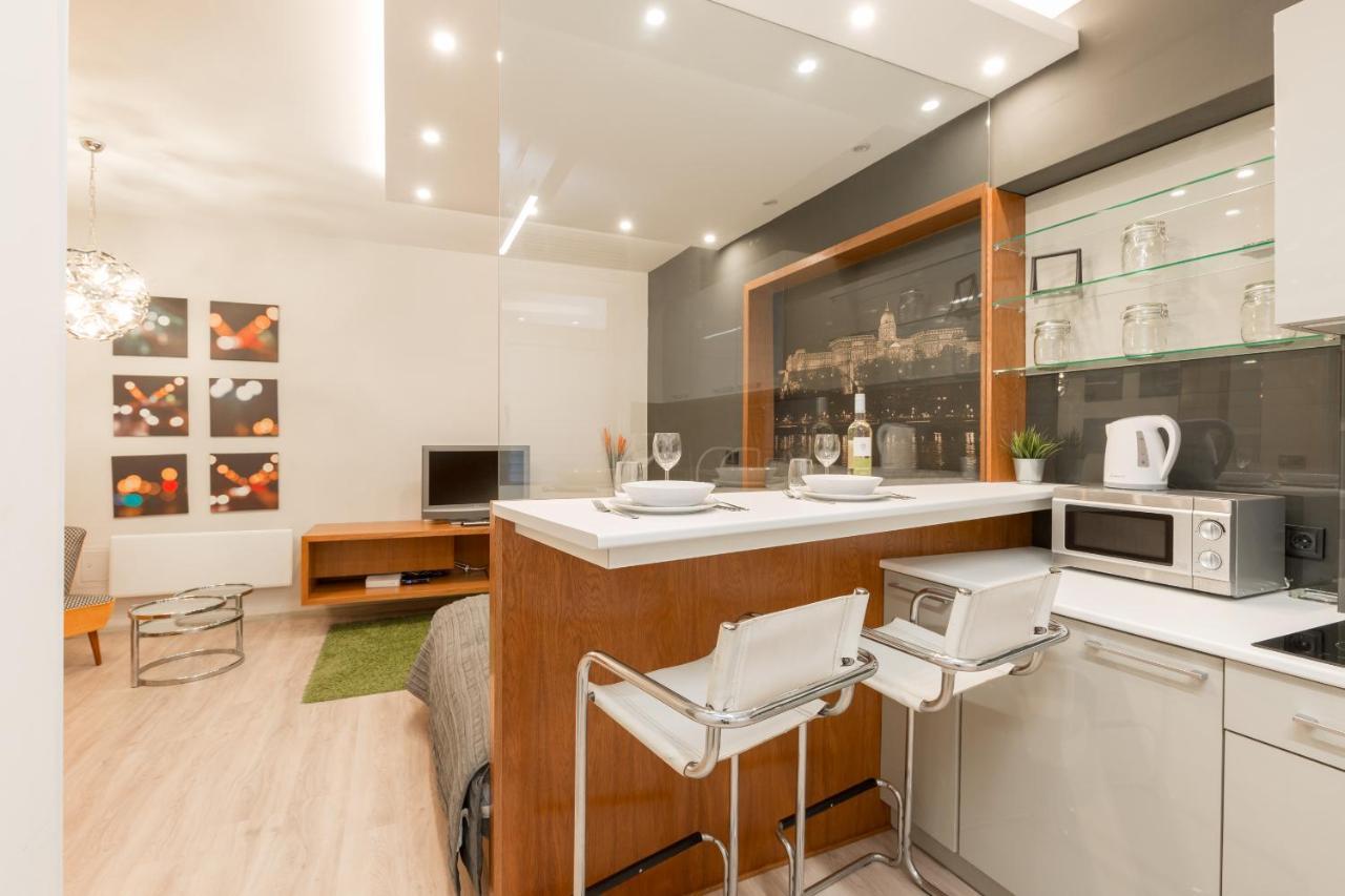 Retro Budapest Dream Suite Near The Danube Екстер'єр фото