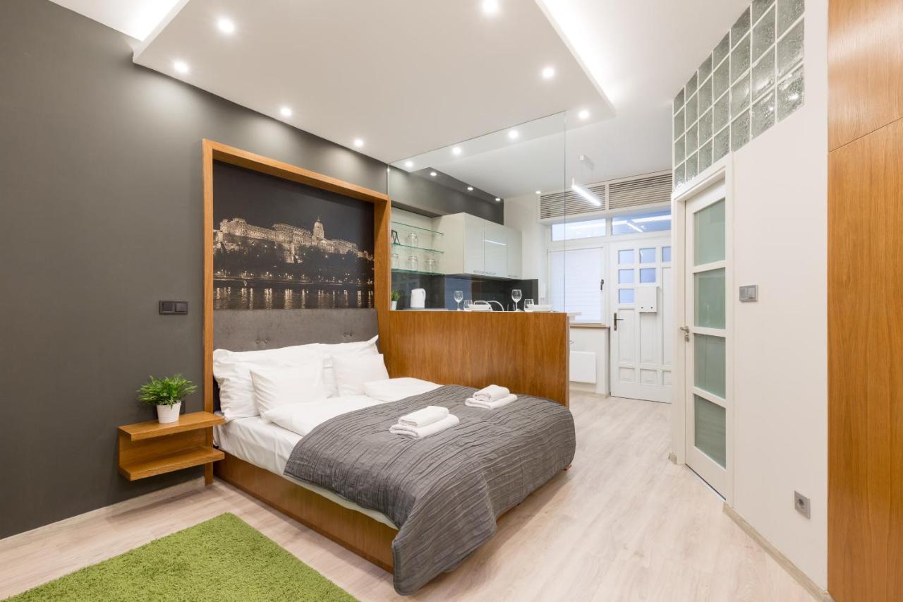 Retro Budapest Dream Suite Near The Danube Екстер'єр фото