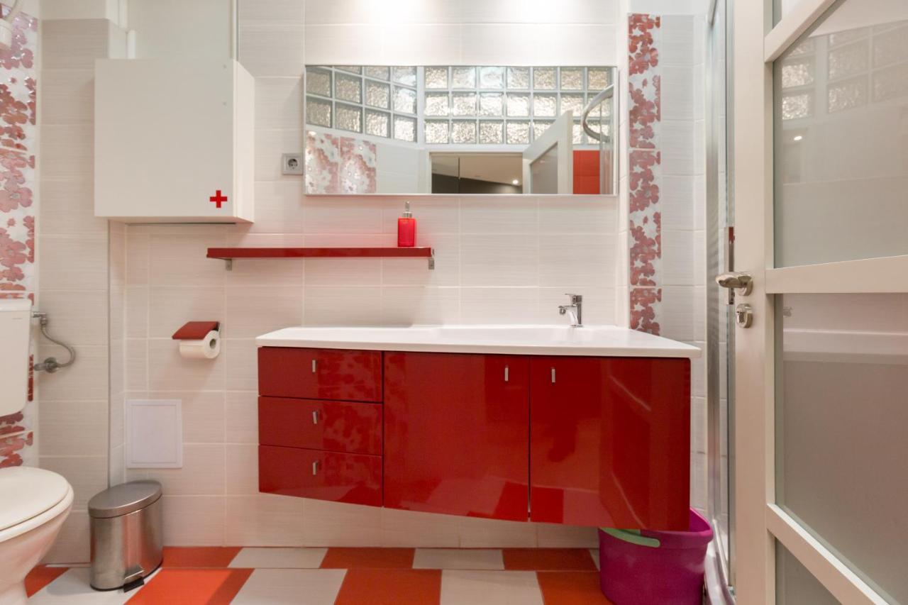 Retro Budapest Dream Suite Near The Danube Екстер'єр фото